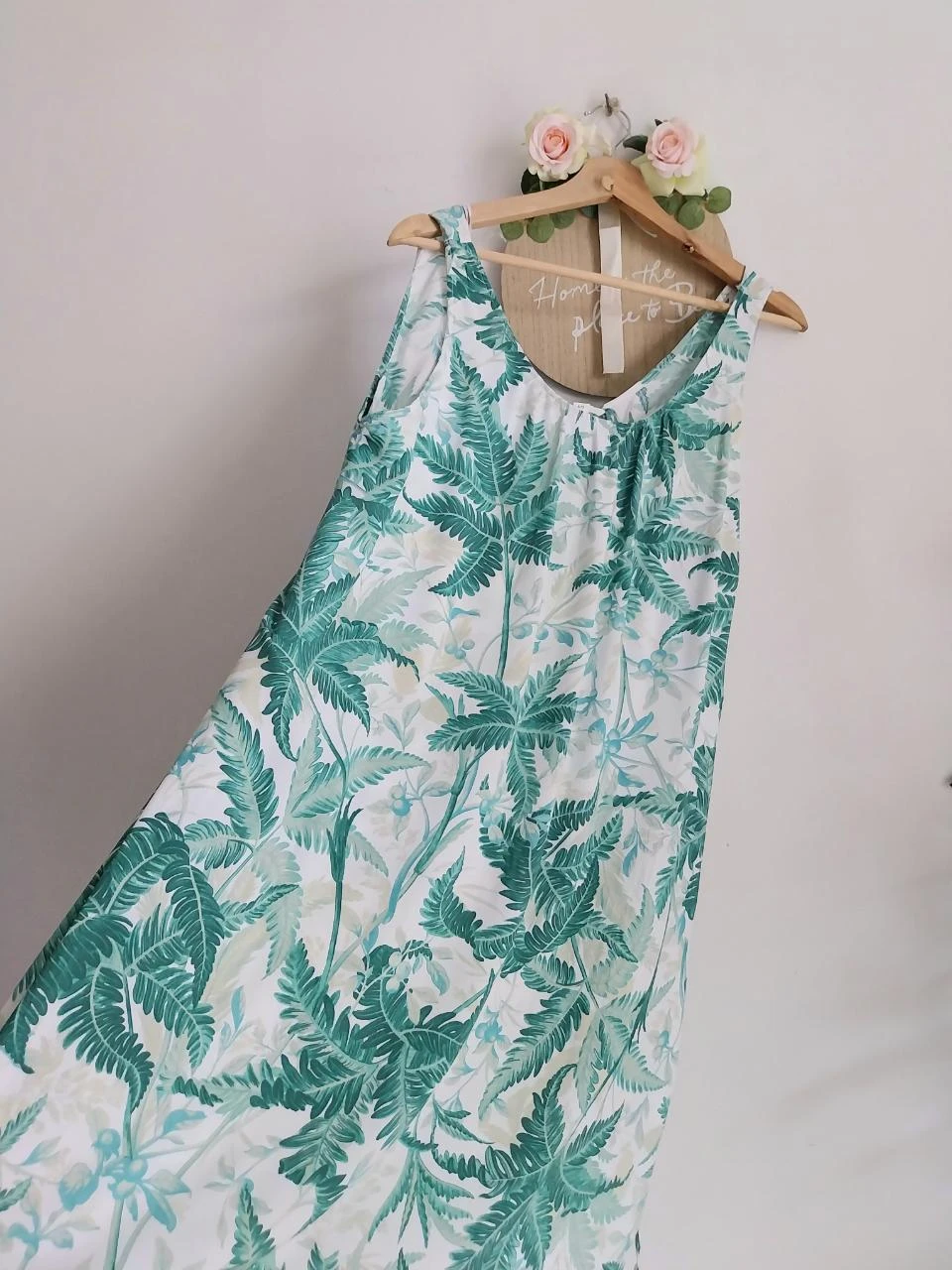 Vestido nuevo ligero holgado 100% viscosa con estampado de hojas tropicales H&M Mama Taill – photo 8